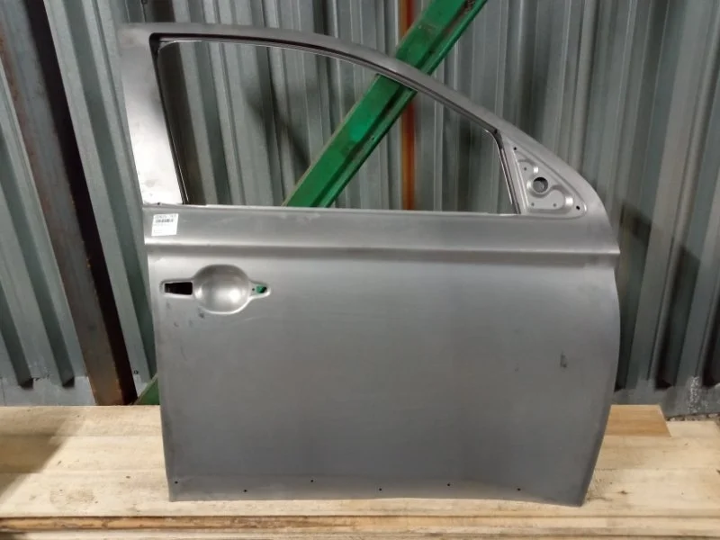 Дверь Mitsubishi Outlander 3 2015-2021 5700B844, передняя правая