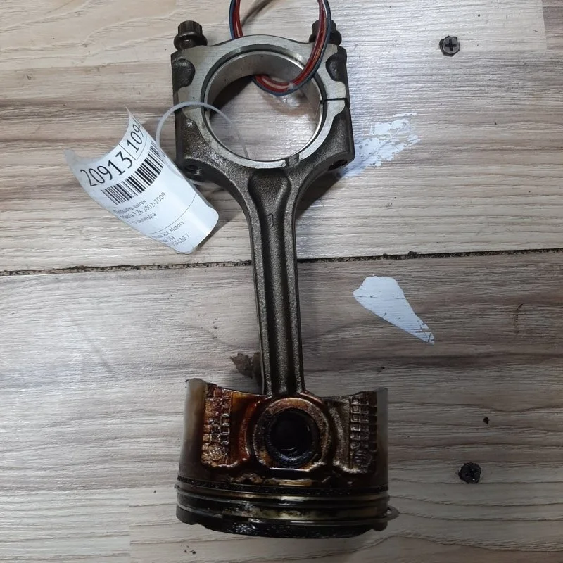 Поршень шатун Mazda 3 2002-2009 FS0111210B Z6