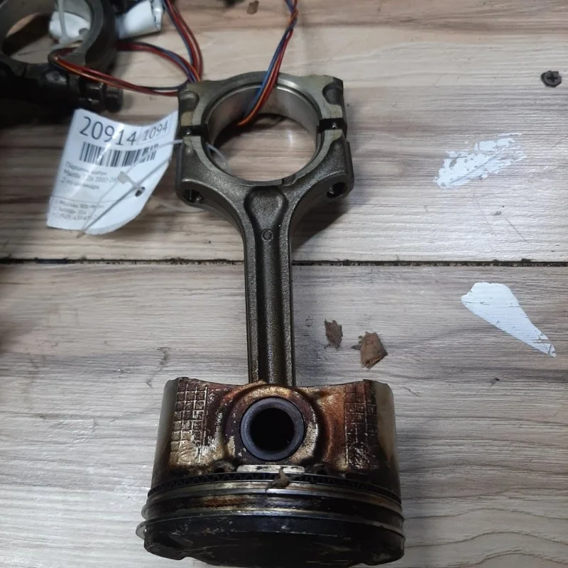 Поршень шатун Mazda 3 2002-2009 FS0111210B Z6