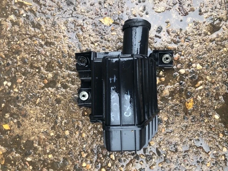Резонатор воздушного фильтра Mazda CX-7 2006-2012 L33D1319X