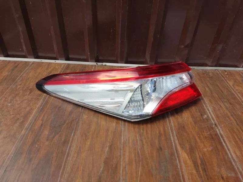 Фонарь Toyota Camry 2018-2021 8156133660 70, левый