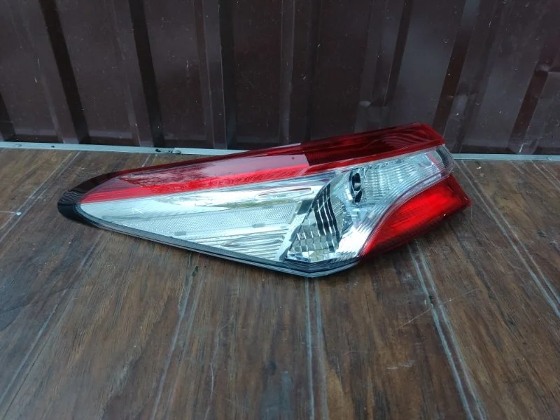 Фонарь Toyota Camry 2018-2021 8156133660 70, левый