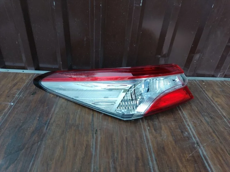 Фонарь Toyota Camry 2018-2021 8156133660 70, левый