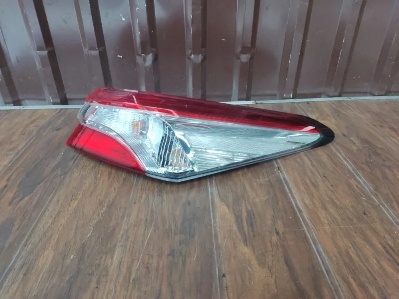 Фонарь Toyota Camry 2018-2021 8155133660 70, правый