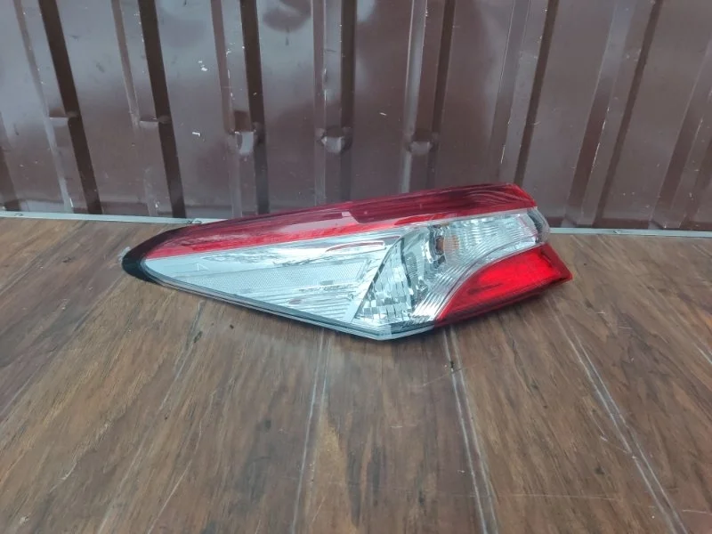 Фонарь Toyota Camry 2018-2021 8156133660 70, левый