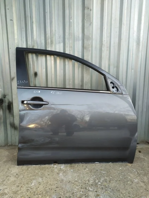 Дверь Citroen C-Crosser 2007-2012 9004Z8, передняя правая