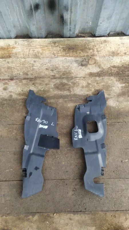 Дефлектор радиатора Toyota RAV4 2006-2012 5329442010 30