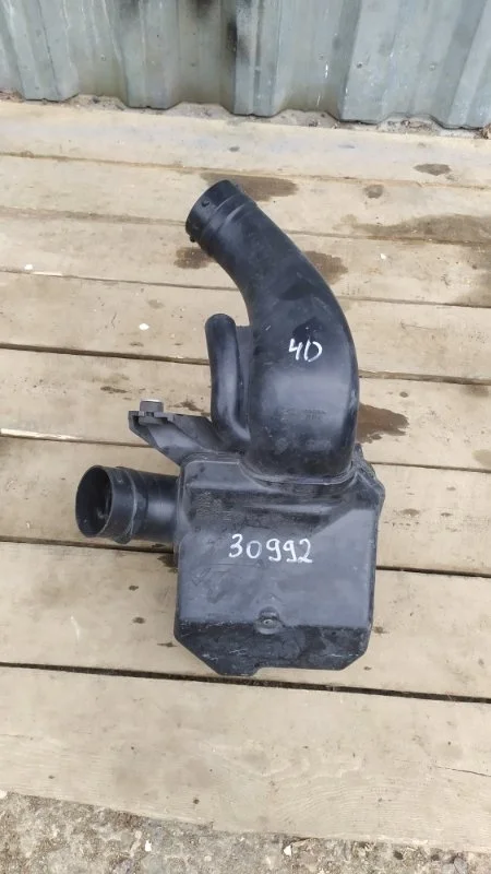 Резонатор воздушного фильтра Honda Civic 8 2006-2011 17230RNAA00 5D