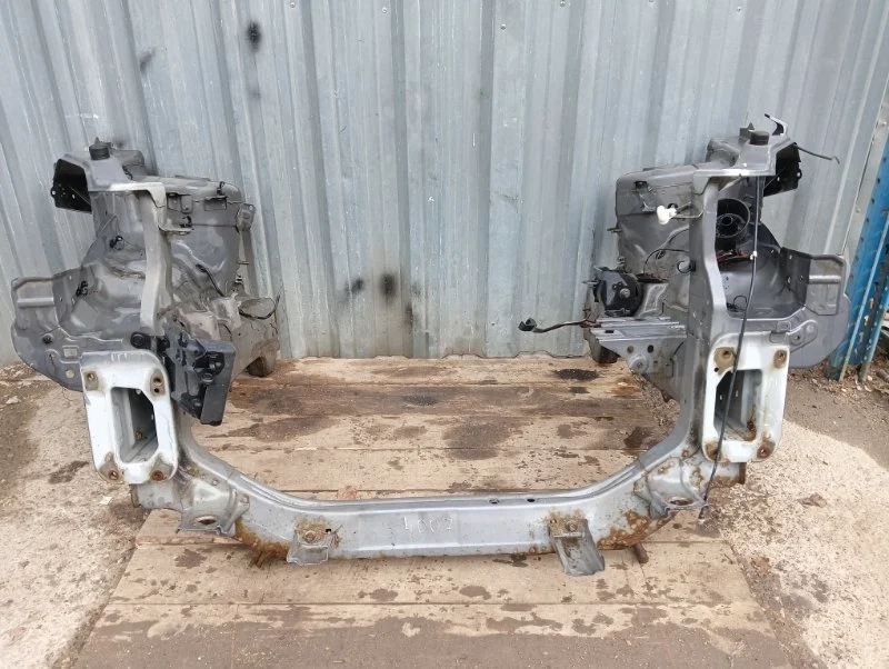 Панель передняя Peugeot 4007 2007-2012 7106F3