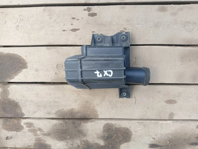 Резонатор воздушного фильтра Mazda CX-7 2006-2012 L33D1319X