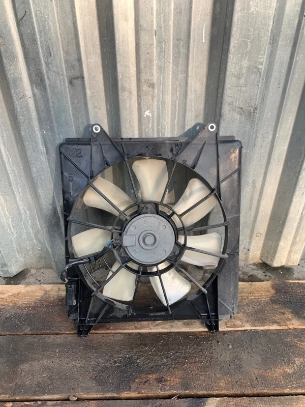 Диффузор вентилятора кондиционера Honda Accord 8 2008-2012 38615R40A01