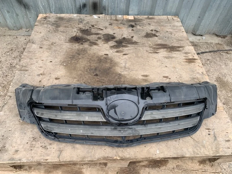 Решетка радиатора Toyota Corolla 2006-2013 5311412100 150, передняя