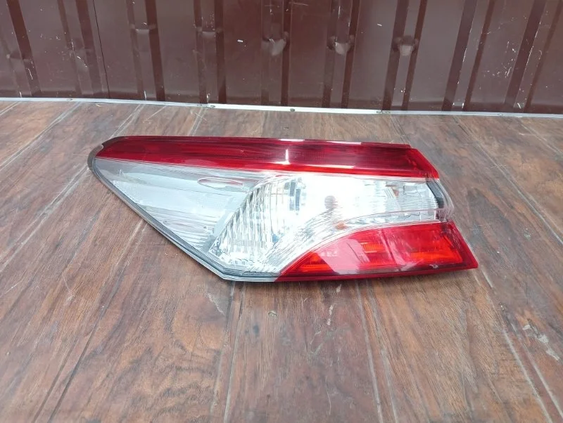 Фонарь Toyota Camry 2018-2021 8156133660 70, левый