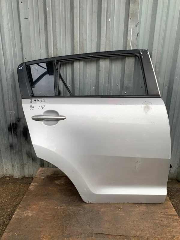 Дверь Kia Sportage 2010-2015 770043W000, задняя правая