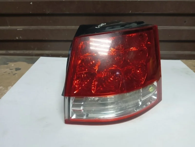 Фонарь Citroen C-Crosser 2007-2012 6351EG, правый