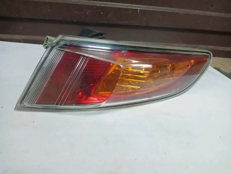 Фонарь Honda Civic 8 2006-2011 33501SMGE04 5D, правый