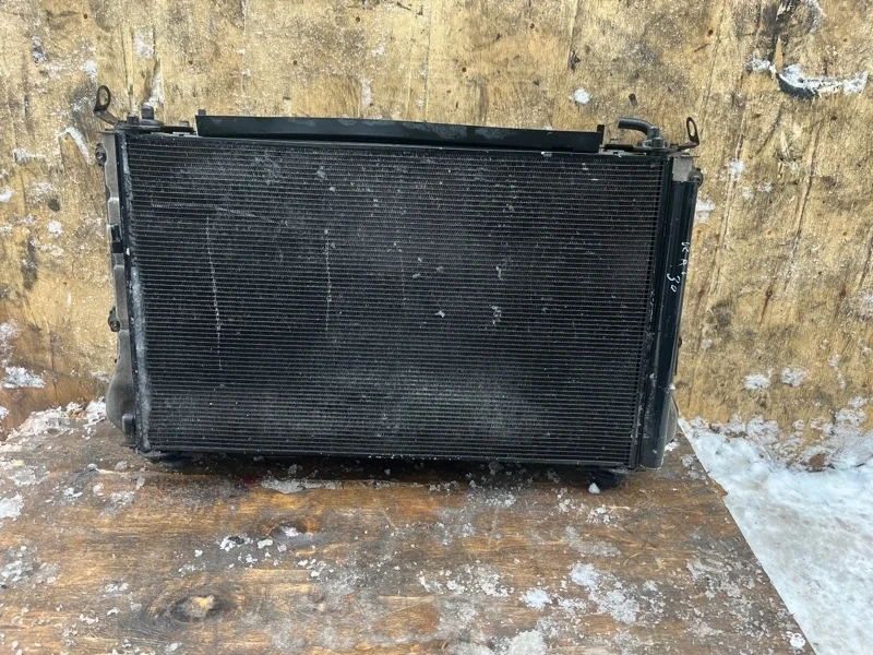 Кассета радиаторов Toyota RAV4 2006-2009 1640028560 30