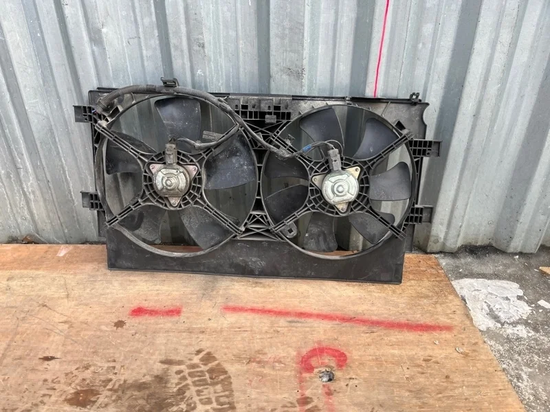 Диффузор вентиляторов в сборе Mitsubishi ASX 2010-2020 1350A297