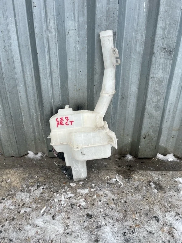 Бачок омывателя Mazda CX-7 2006-2012 EG2267481E