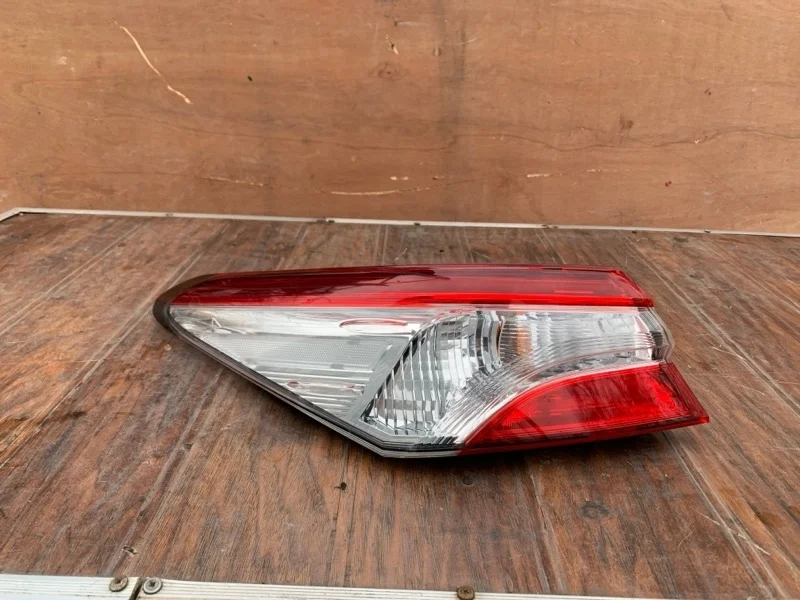 Фонарь Toyota Camry 2018-2021 8156133660 70, левый