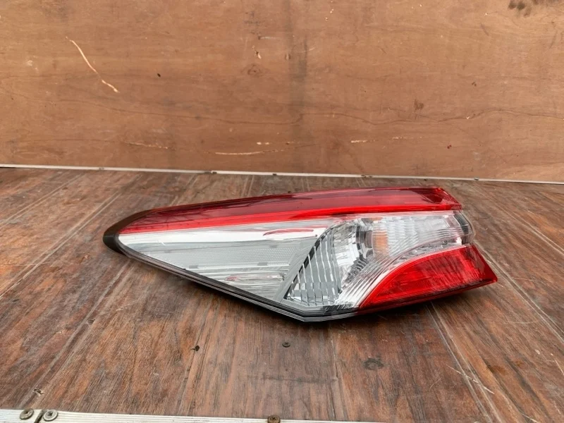 Фонарь Toyota Camry 2018-2021 8156133660 70, левый