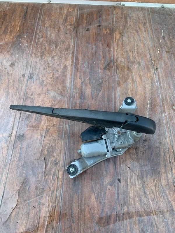 Мотор стеклоочистителя Toyota RAV4 2015-2019 8513042080 40, задний