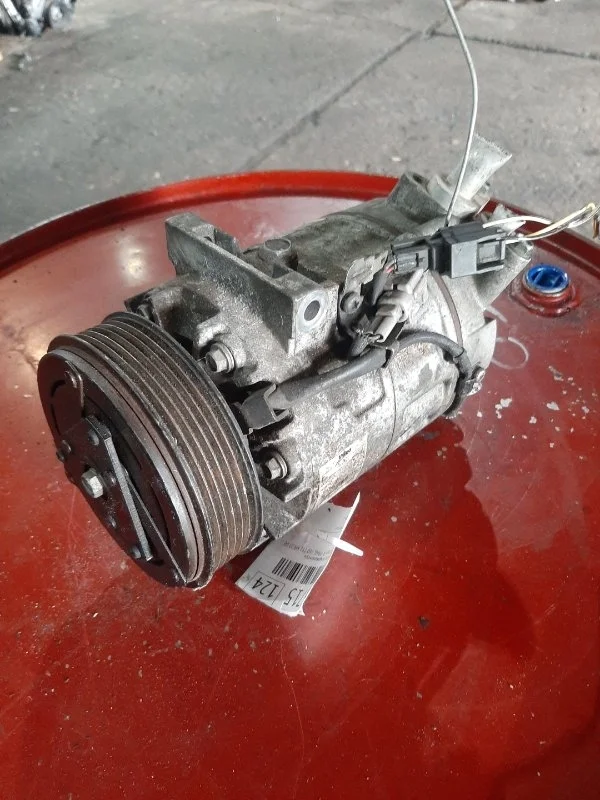 Компрессор кондиционера Nissan Qashqai X-TRAIL 2006-2013 92600EN22B J10 T31 MR20DE