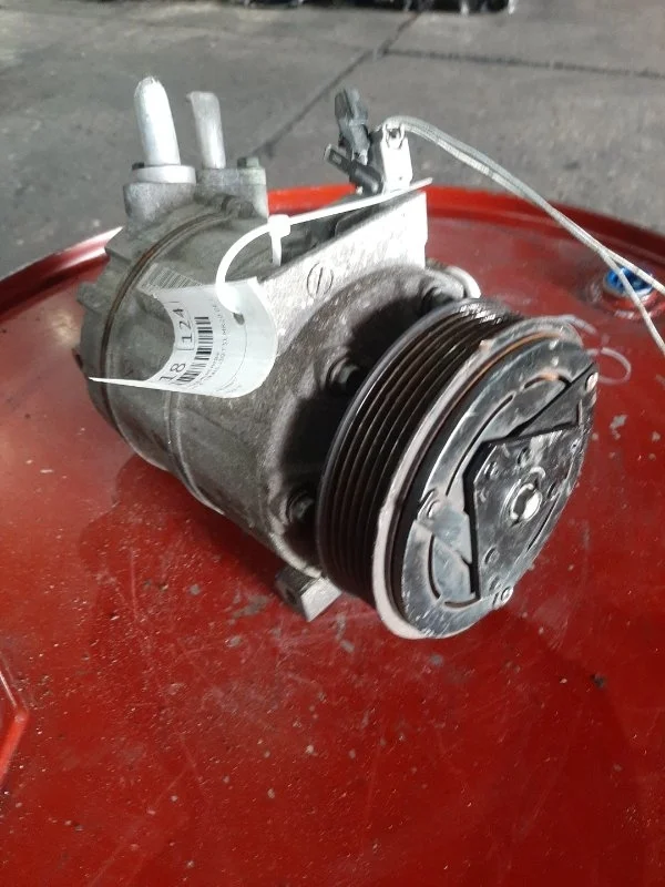 Компрессор кондиционера Nissan Qashqai X-TRAIL 2006-2013 92600EN22B J10 T31 MR20DE