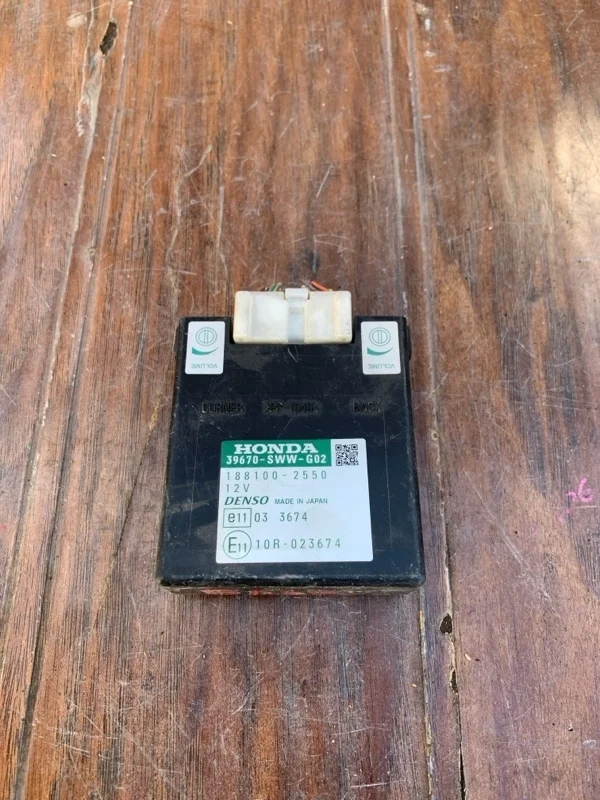 Блок управления парктроников Honda CR-V 3 2007-2012 39670SWWG02