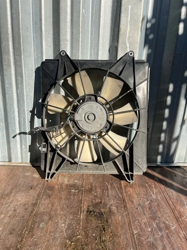 Диффузор вентилятора кондиционера Honda Accord 8 2008-2012 38615R40A01