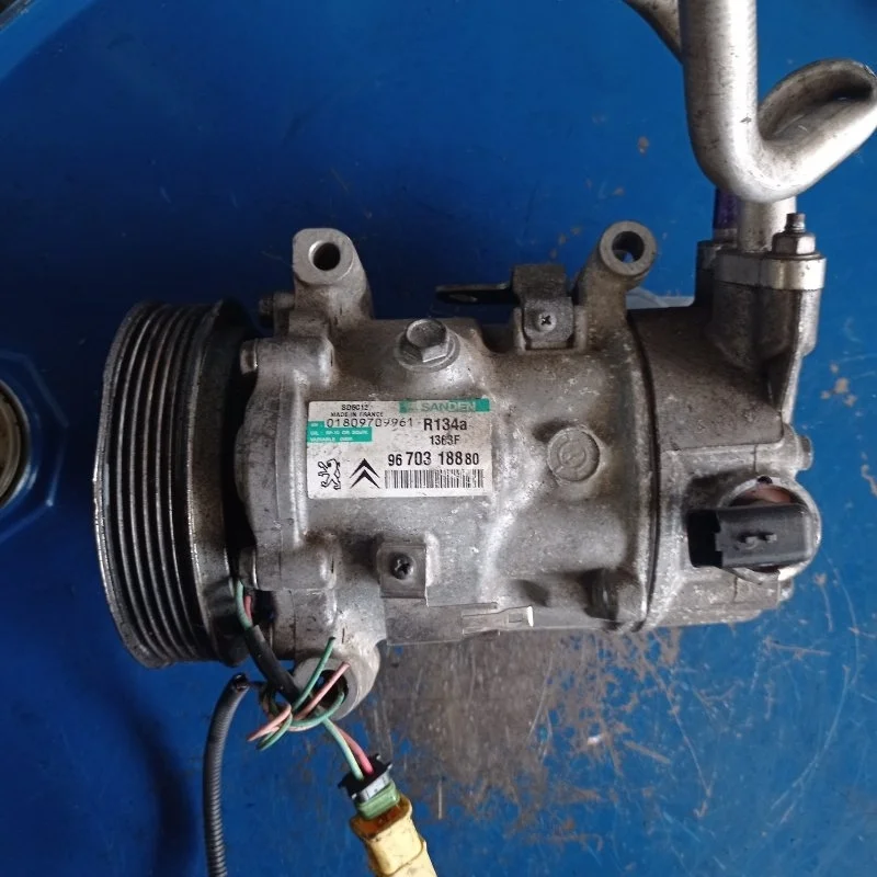 Компрессор кондиционера Peugeot 308 2007-2014 531 EP6