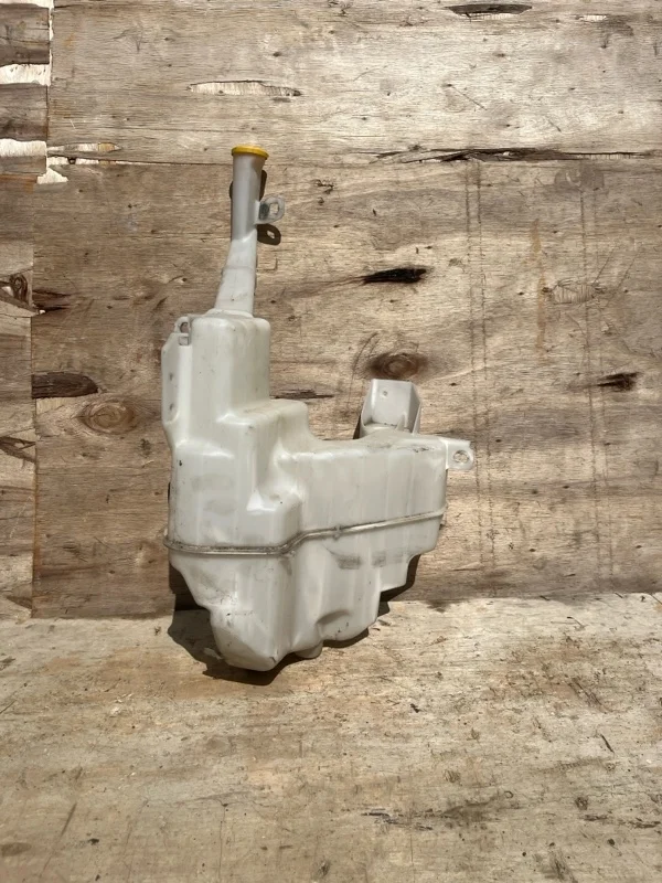 Бачок омывателя Mazda CX-7 2006-2012 EG2267481E