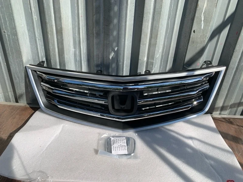 Решетка радиатора Honda Accord 8 2008-2010 71121TL0G51