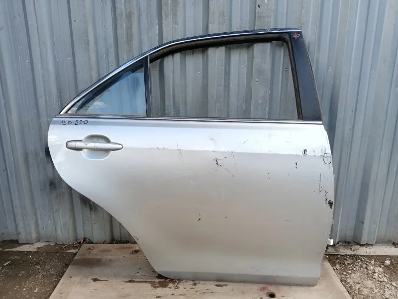 Дверь Toyota Camry 2006-2011 6700333161 40, задняя правая