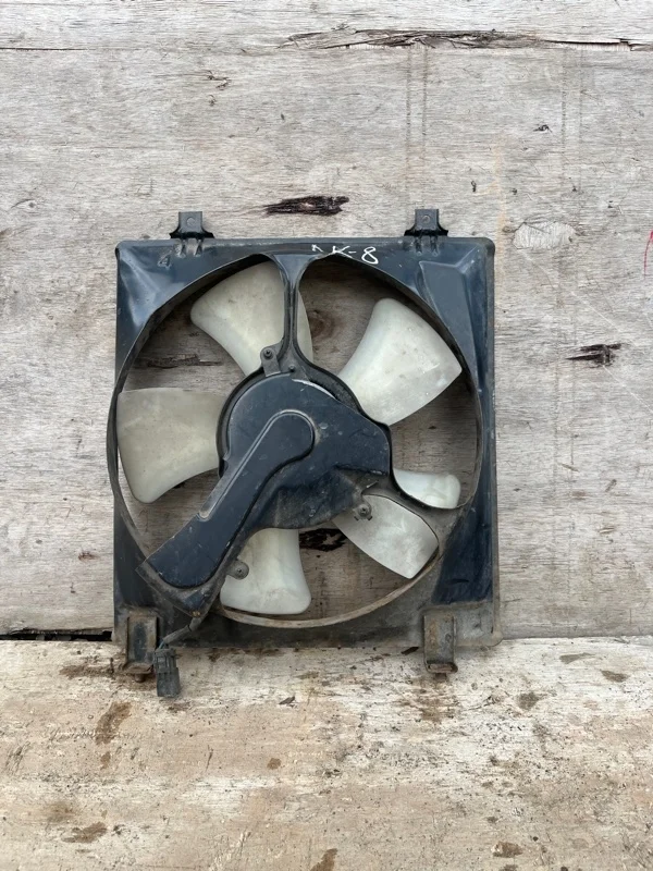 Диффузор вентилятора в сборе Honda Accord 8 2008-2012 19015RL5A01