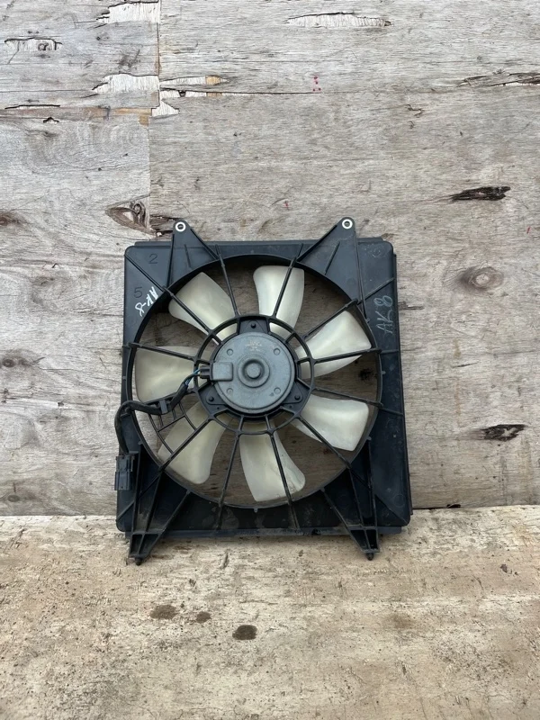 Диффузор вентилятора кондиционера Honda Accord 8 2008-2012 38615R40A01