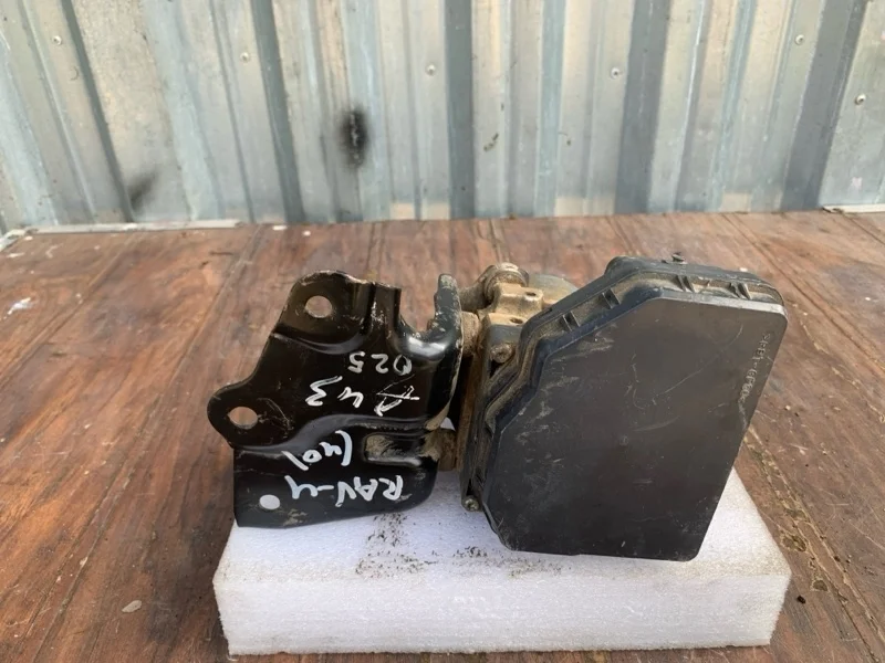 Блок управления Абс Toyota RAV4 2013-2018 4454042311 40