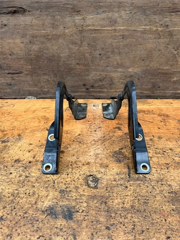 Петля капота Peugeot 4007 2007-2012 MN175242