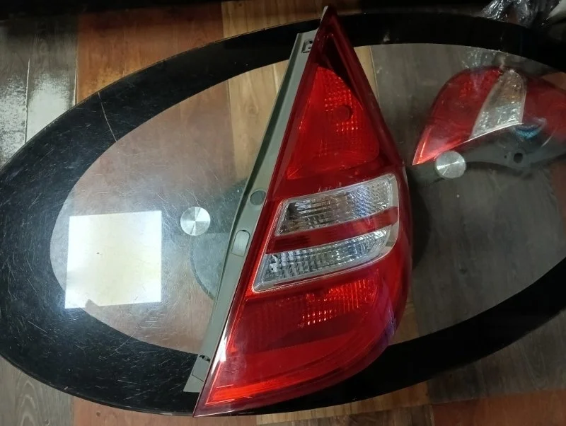 Фонарь Hyundai i30 2007-2012 924022R010, правый