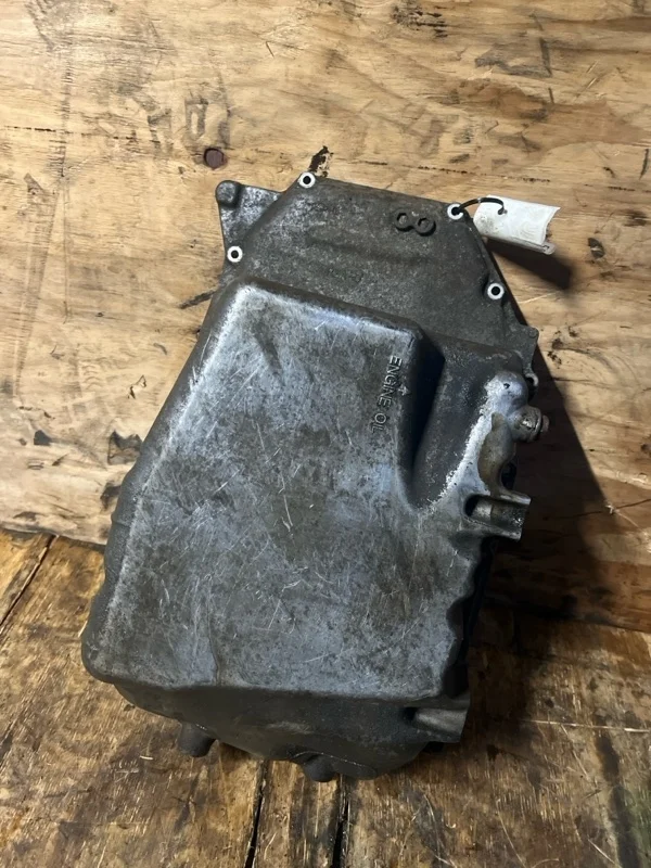 Поддон двигателя Honda CR-V 3 2007-2012 11200RZA000 K24Z1 K24Z4