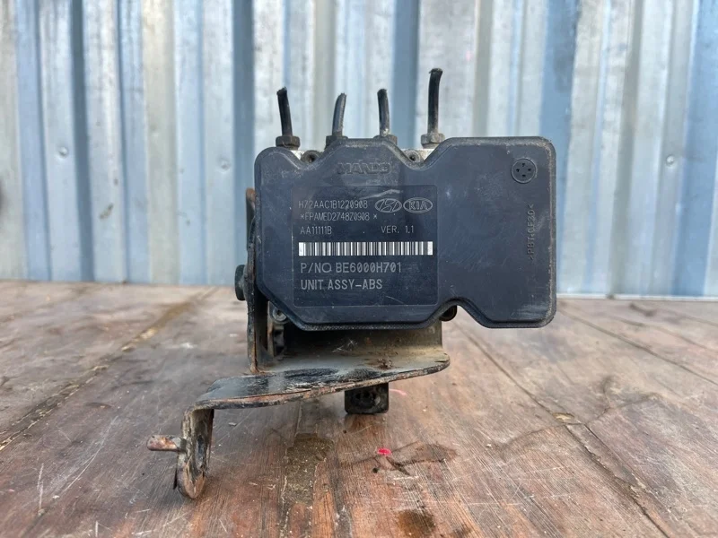 Блок управления Абс Hyundai Solaris 2014-2017 589204L100