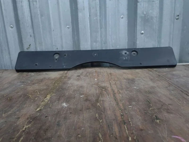 Накладка под номер Toyota Camry 2014-2017 5211433370 55, передняя