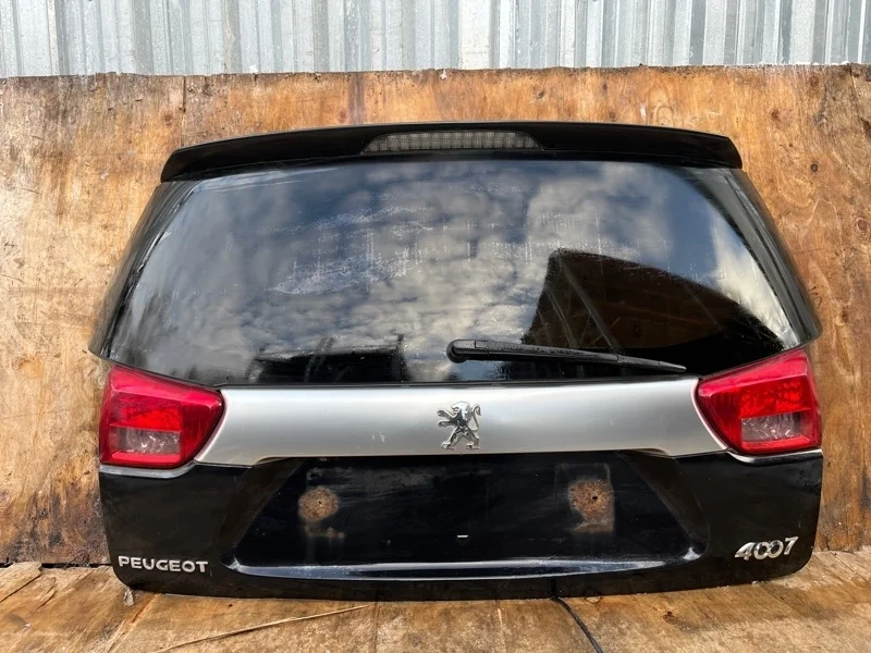 Крышка багажника Peugeot 4007 2007-2012 8701Z0