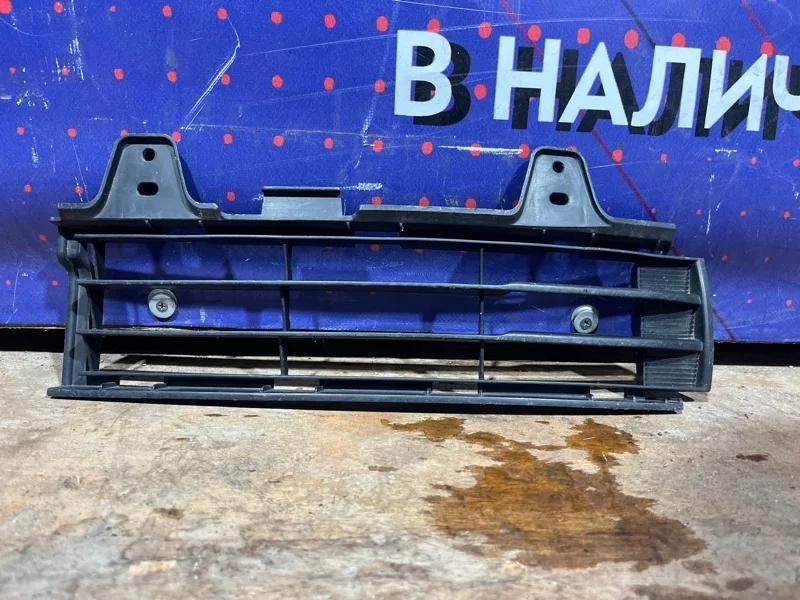Решетка бампера Toyota Land Cruiser 2007-2012 5311360030 200, передняя левая