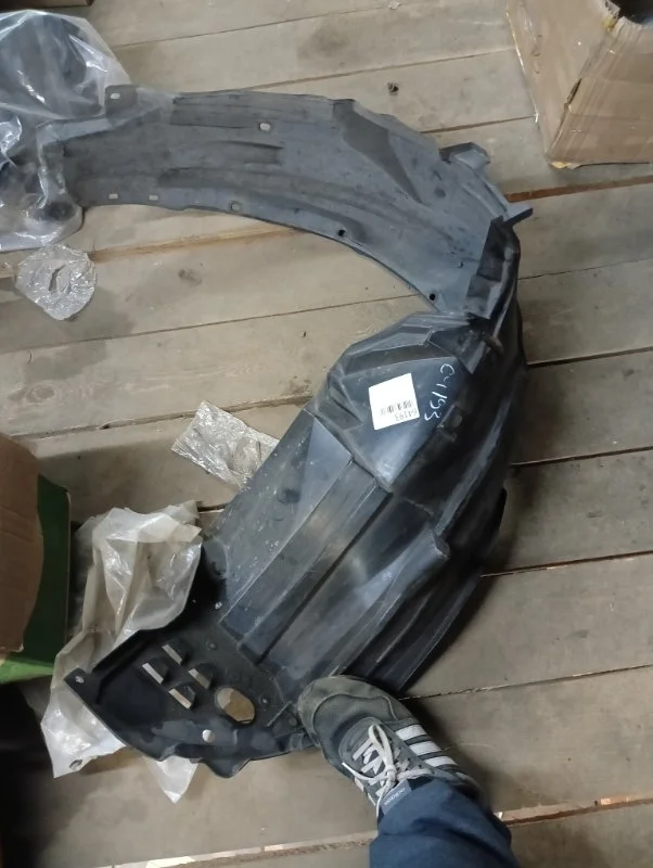 Подкрылок Honda Civic 8 2006-2011 60261SNBJ00ZZ 4D, передний левый