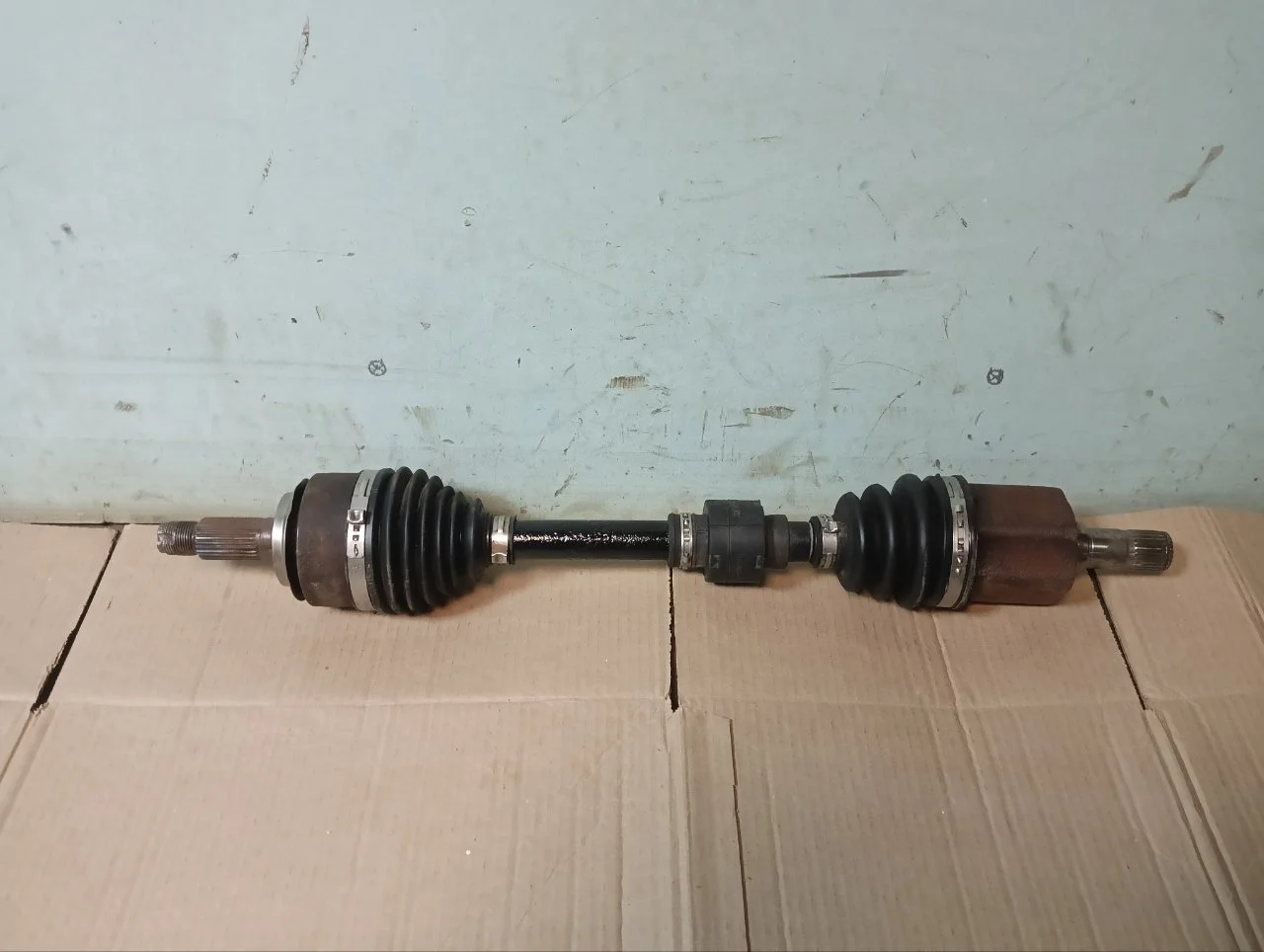 Привод Honda Civic 8 2006-2011 44306SNAN00 R18A1, передний левый