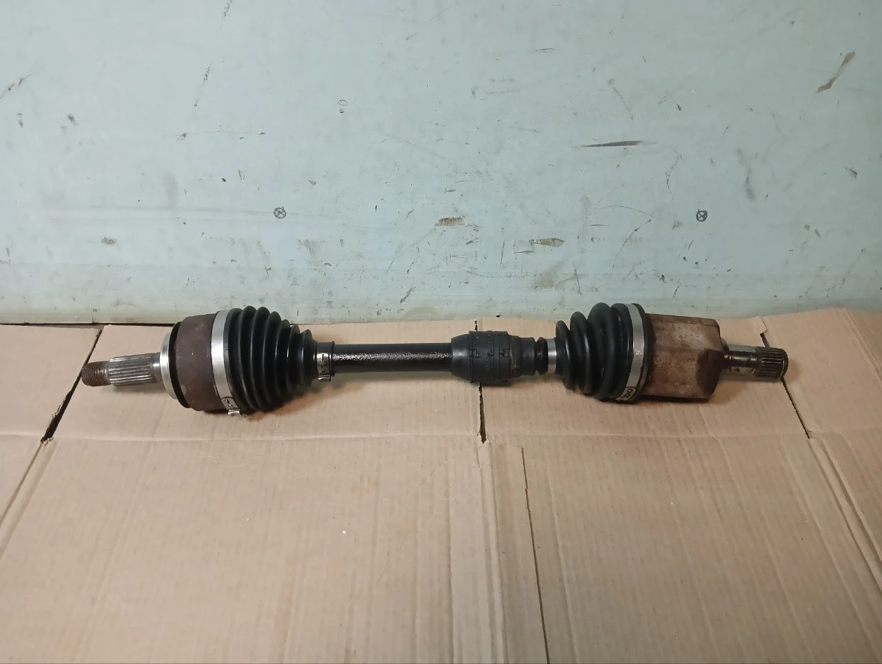 Привод Honda Civic 8 2006-2011 44306SNAN00 R18A1, передний левый