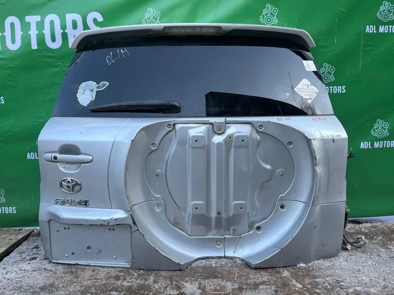 Крышка багажника Toyota RAV4 2006-2012 6700542372 30, задняя