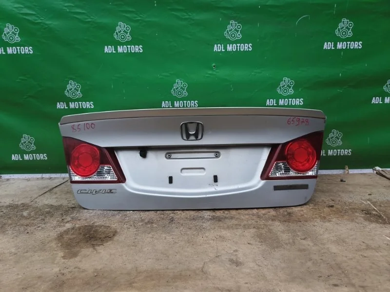 Крышка багажника Honda Civic 8 2009-2011 68500SNBG10ZZ 4D