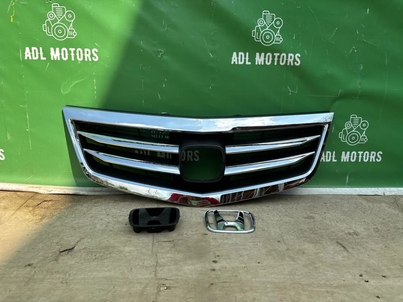 Решетка радиатора Honda Accord 8 2010-2012 71121TL0G51